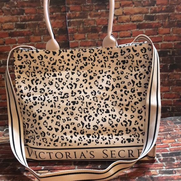 Victoria's Secret Handbags - Victoria’s Secret Pale Pink Cheetah Logo Tote NWOT